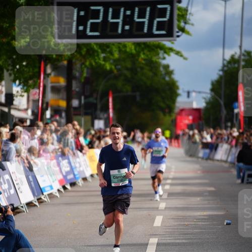 20.09.2026 - PSD Bank Halbmarathon LAZAROV Photography http://msf.ph/oto/10499156 20.09.2026 11:24:42 Ziel 1636, 2766, 4463 meine-sportfotos.de
