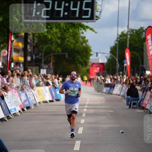 20.09.2026 - PSD Bank Halbmarathon LAZAROV Photography http://msf.ph/oto/10499169 20.09.2026 11:24:44 Ziel 1636, 2365, 2766, 4463 meine-sportfotos.de