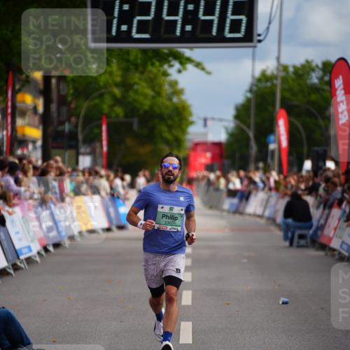 20.09.2026 - PSD Bank Halbmarathon LAZAROV Photography http://msf.ph/oto/10499177 20.09.2026 11:24:46 Ziel 1636, 2365, 2766 meine-sportfotos.de