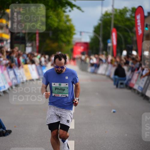 20.09.2026 - PSD Bank Halbmarathon LAZAROV Photography http://msf.ph/oto/10499186 20.09.2026 11:24:47 Ziel 1636, 2365, 2766 meine-sportfotos.de