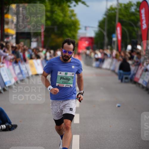20.09.2026 - PSD Bank Halbmarathon LAZAROV Photography http://msf.ph/oto/10499189 20.09.2026 11:24:47 Ziel 1636, 2365, 2766 meine-sportfotos.de