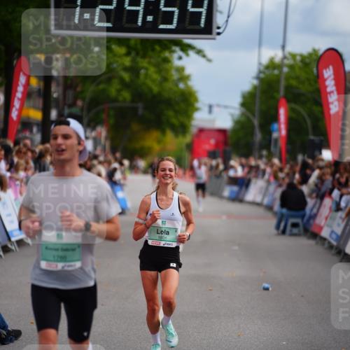 20.09.2026 - PSD Bank Halbmarathon LAZAROV Photography http://msf.ph/oto/10499217 20.09.2026 11:24:54 Ziel 1780, 1801, 2365 meine-sportfotos.de