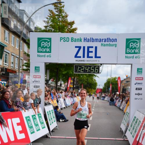 20.09.2026 - PSD Bank Halbmarathon LAZAROV Photography http://msf.ph/oto/10499238 20.09.2026 11:24:56 Ziel 1780, 1801 meine-sportfotos.de