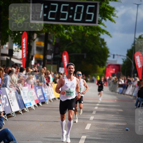 20.09.2026 - PSD Bank Halbmarathon LAZAROV Photography http://msf.ph/oto/10499262 20.09.2026 11:25:05 Ziel 2438, 3087 meine-sportfotos.de