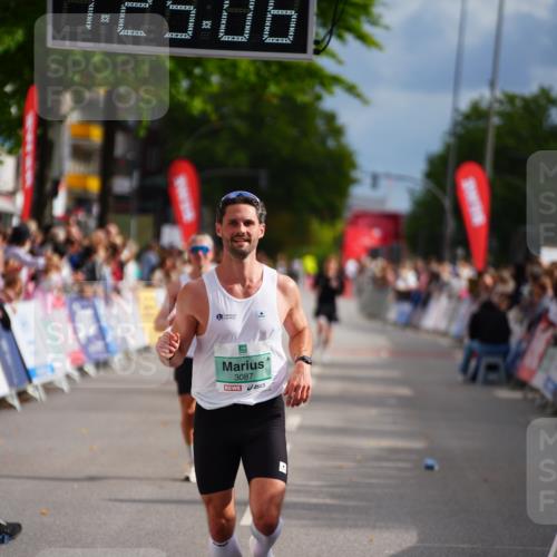 20.09.2026 - PSD Bank Halbmarathon LAZAROV Photography http://msf.ph/oto/10499273 20.09.2026 11:25:06 Ziel 2438, 3087 meine-sportfotos.de