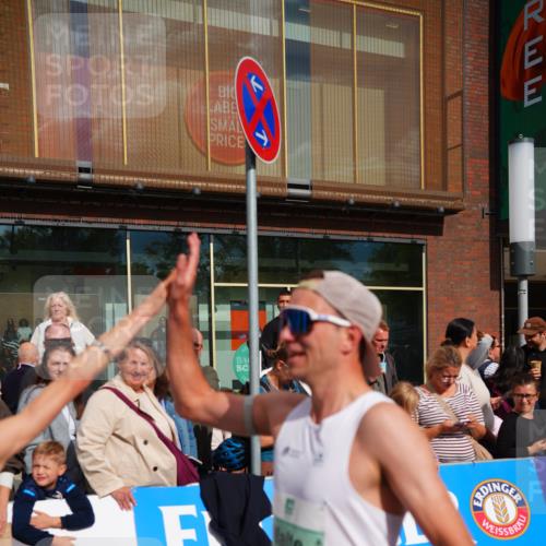 20.09.2026 - PSD Bank Halbmarathon LAZAROV Photography http://msf.ph/oto/10499306 20.09.2026 11:25:14 Ziel 2438, 3087, 4765 meine-sportfotos.de