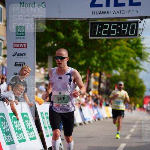 20.09.2026 - PSD Bank Halbmarathon LAZAROV Photography http://msf.ph/oto/10499358 20.09.2026 11:25:40 Ziel 1428, 2339, 2744 meine-sportfotos.de