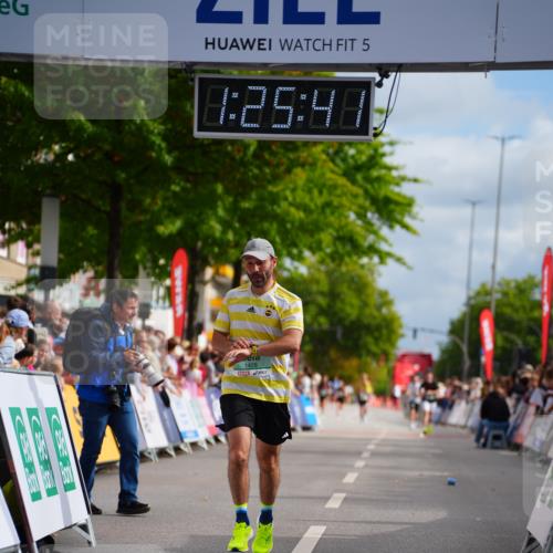 20.09.2026 - PSD Bank Halbmarathon LAZAROV Photography http://msf.ph/oto/10499367 20.09.2026 11:25:41 Ziel 1428, 2744 meine-sportfotos.de
