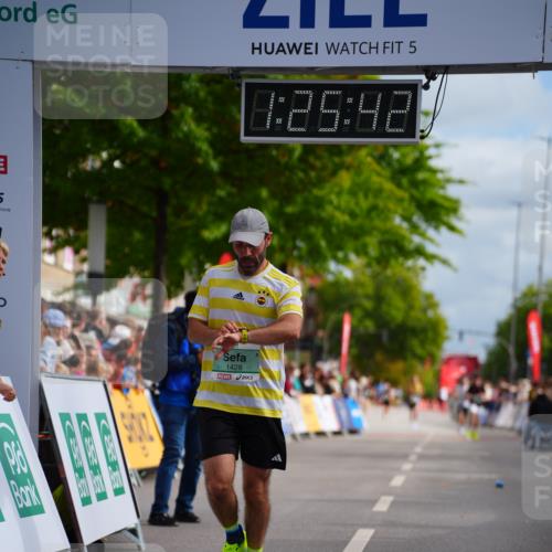 20.09.2026 - PSD Bank Halbmarathon LAZAROV Photography http://msf.ph/oto/10499378 20.09.2026 11:25:42 Ziel 1428, 2744 meine-sportfotos.de