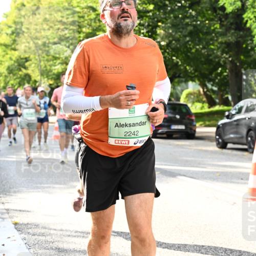 20.09.2026 - PSD Bank Halbmarathon Dr. Thomas Lammeyer http://msf.ph/oto/10499432 20.09.2026 10:50:41 Laufen 2242 meine-sportfotos.de