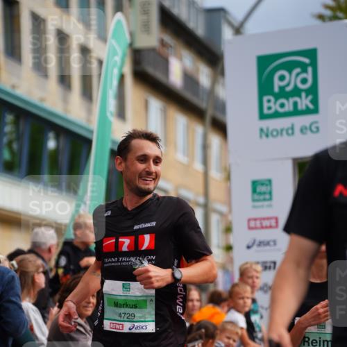 20.09.2026 - PSD Bank Halbmarathon LAZAROV Photography http://msf.ph/oto/10499448 20.09.2026 11:26:00 Ziel 2377, 2388, 4133, 4277, 4729 meine-sportfotos.de