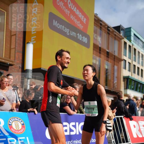 20.09.2026 - PSD Bank Halbmarathon LAZAROV Photography http://msf.ph/oto/10499467 20.09.2026 11:26:06 Ziel 2377, 4133, 4729 meine-sportfotos.de