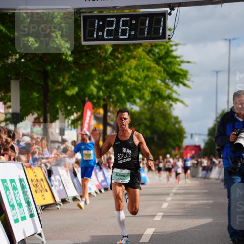 20.09.2026 - PSD Bank Halbmarathon LAZAROV Photography http://msf.ph/oto/10499492 20.09.2026 11:26:11 Ziel 2333, 4347 meine-sportfotos.de