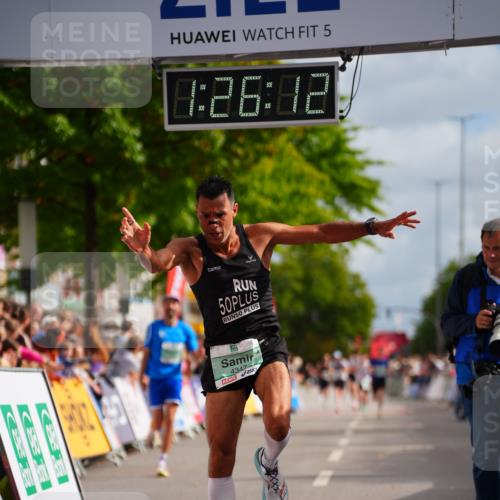 20.09.2026 - PSD Bank Halbmarathon LAZAROV Photography http://msf.ph/oto/10499501 20.09.2026 11:26:11 Ziel 2333, 4347 meine-sportfotos.de