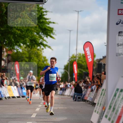 20.09.2026 - PSD Bank Halbmarathon LAZAROV Photography http://msf.ph/oto/10499534 20.09.2026 11:26:18 Ziel 2333, 3710, 4347, 4518 meine-sportfotos.de