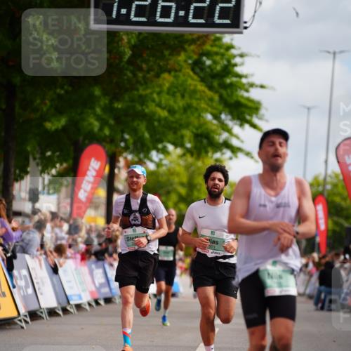 20.09.2026 - PSD Bank Halbmarathon LAZAROV Photography http://msf.ph/oto/10499557 20.09.2026 11:26:22 Ziel 2333, 2603, 2620, 3710, 4518 meine-sportfotos.de