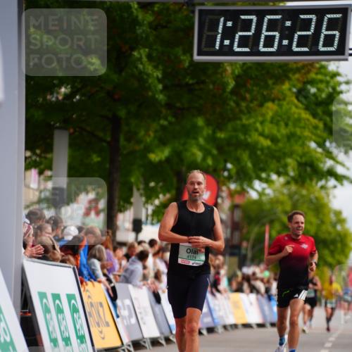 20.09.2026 - PSD Bank Halbmarathon LAZAROV Photography http://msf.ph/oto/10499578 20.09.2026 11:26:25 Ziel 1518, 2603, 2620, 3710, 4174, 4518 meine-sportfotos.de