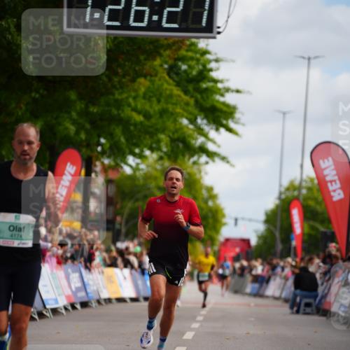 20.09.2026 - PSD Bank Halbmarathon LAZAROV Photography http://msf.ph/oto/10499584 20.09.2026 11:26:26 Ziel 1518, 2603, 2620, 3710, 4174, 4518 meine-sportfotos.de