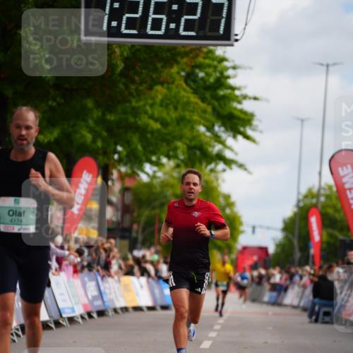 20.09.2026 - PSD Bank Halbmarathon LAZAROV Photography http://msf.ph/oto/10499587 20.09.2026 11:26:26 Ziel 1518, 2603, 2620, 3710, 4174, 4518 meine-sportfotos.de