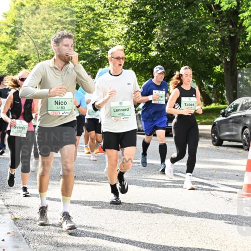 20.09.2026 - PSD Bank Halbmarathon Dr. Thomas Lammeyer http://msf.ph/oto/10499821 20.09.2026 10:51:25 Laufen 1031, 2368, 4183, 4182 meine-sportfotos.de