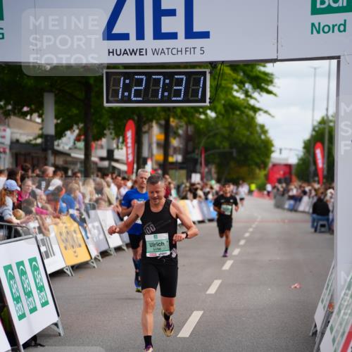 20.09.2026 - PSD Bank Halbmarathon LAZAROV Photography http://msf.ph/oto/10499871 20.09.2026 11:27:31 Ziel 1078, 2096, 2880, 4100, 4496, 4648 meine-sportfotos.de