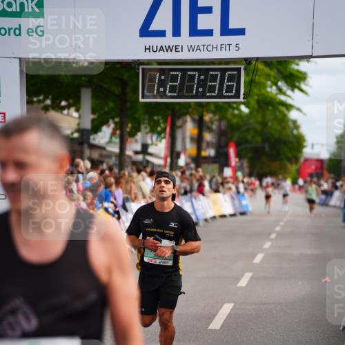 20.09.2026 - PSD Bank Halbmarathon LAZAROV Photography http://msf.ph/oto/10499895 20.09.2026 11:27:35 Ziel 1078, 2096, 2880, 4496 meine-sportfotos.de
