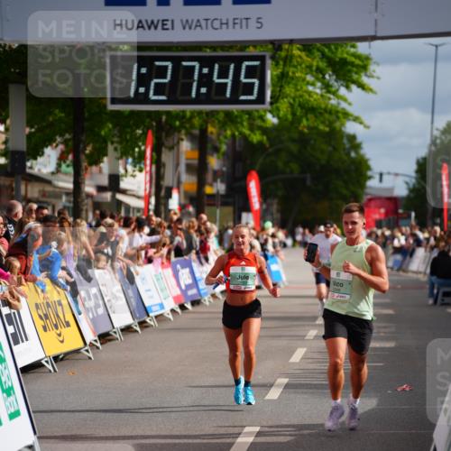 20.09.2026 - PSD Bank Halbmarathon LAZAROV Photography http://msf.ph/oto/10499913 20.09.2026 11:27:45 Ziel 3189, 3348 meine-sportfotos.de