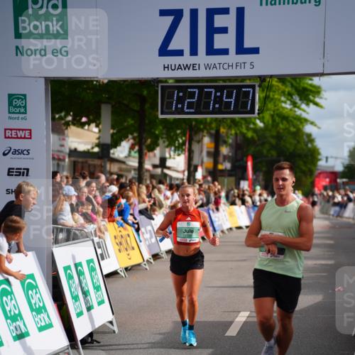 20.09.2026 - PSD Bank Halbmarathon LAZAROV Photography http://msf.ph/oto/10499918 20.09.2026 11:27:46 Ziel 3189, 3348 meine-sportfotos.de