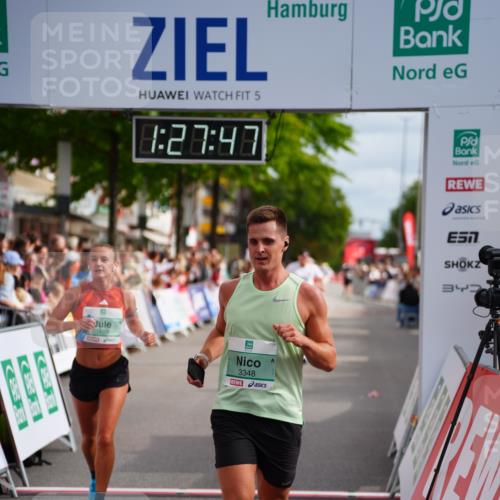 20.09.2026 - PSD Bank Halbmarathon LAZAROV Photography http://msf.ph/oto/10499924 20.09.2026 11:27:47 Ziel 2544, 3189, 3348 meine-sportfotos.de