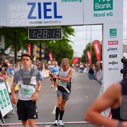 20.09.2026 - PSD Bank Halbmarathon LAZAROV Photography http://msf.ph/oto/10500049 20.09.2026 11:28:13 Ziel 1096, 1399, 1679, 2484, 3068, 3207, 3362, 4795 meine-sportfotos.de