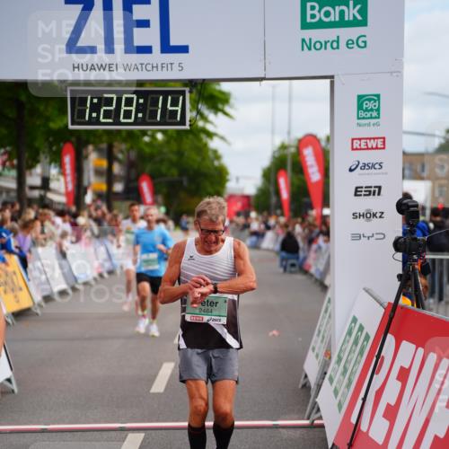20.09.2026 - PSD Bank Halbmarathon LAZAROV Photography http://msf.ph/oto/10500057 20.09.2026 11:28:14 Ziel 1096, 1679, 2484, 3068, 3207, 3362, 4795 meine-sportfotos.de