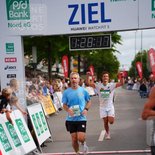 20.09.2026 - PSD Bank Halbmarathon LAZAROV Photography http://msf.ph/oto/10500069 20.09.2026 11:28:16 Ziel 1096, 1679, 2484, 3207, 3362 meine-sportfotos.de