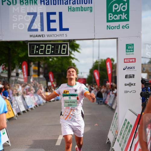 20.09.2026 - PSD Bank Halbmarathon LAZAROV Photography http://msf.ph/oto/10500086 20.09.2026 11:28:17 Ziel 1096, 1679, 2484, 3207, 3362 meine-sportfotos.de