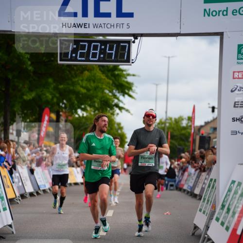 20.09.2026 - PSD Bank Halbmarathon LAZAROV Photography http://msf.ph/oto/10500180 20.09.2026 11:28:47 Ziel 1333, 1506, 2372, 2490, 2820, 4325 meine-sportfotos.de