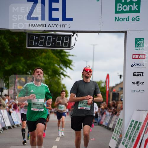 20.09.2026 - PSD Bank Halbmarathon LAZAROV Photography http://msf.ph/oto/10500189 20.09.2026 11:28:48 Ziel 1333, 1506, 2372, 2490, 2820, 4325 meine-sportfotos.de