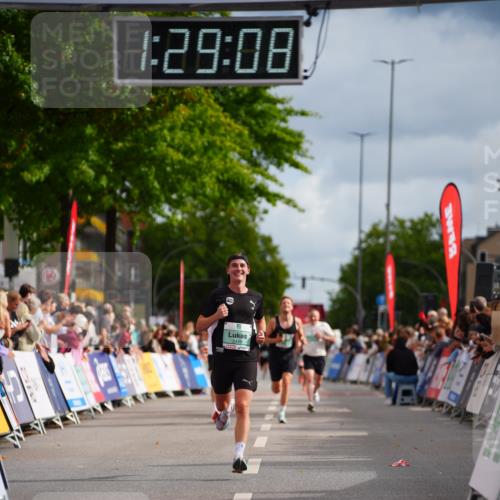 20.09.2026 - PSD Bank Halbmarathon LAZAROV Photography http://msf.ph/oto/10500271 20.09.2026 11:29:07 Ziel 1057, 2446 meine-sportfotos.de