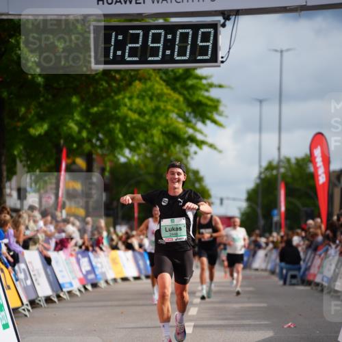 20.09.2026 - PSD Bank Halbmarathon LAZAROV Photography http://msf.ph/oto/10500277 20.09.2026 11:29:08 Ziel 1057, 2446 meine-sportfotos.de