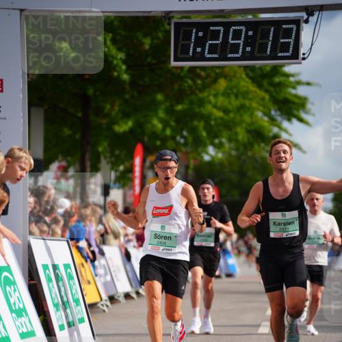 20.09.2026 - PSD Bank Halbmarathon LAZAROV Photography http://msf.ph/oto/10500317 20.09.2026 11:29:12 Ziel 1572, 2404, 2446, 2459, 2975 meine-sportfotos.de