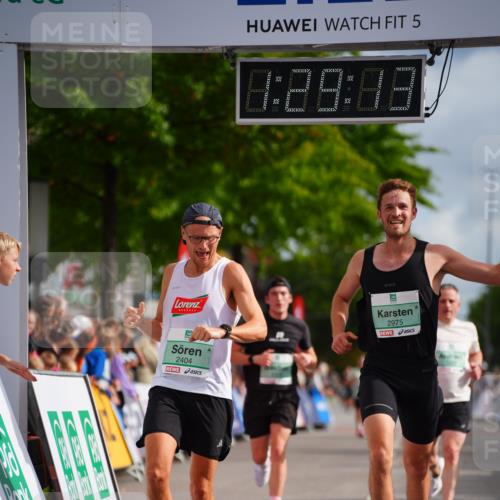 20.09.2026 - PSD Bank Halbmarathon LAZAROV Photography http://msf.ph/oto/10500325 20.09.2026 11:29:13 Ziel 1572, 2404, 2446, 2459, 2975 meine-sportfotos.de