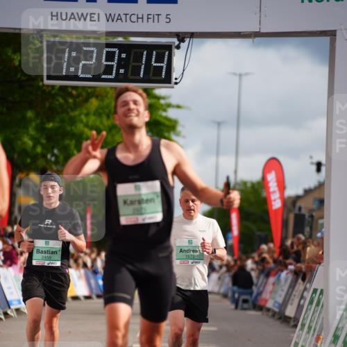 20.09.2026 - PSD Bank Halbmarathon LAZAROV Photography http://msf.ph/oto/10500331 20.09.2026 11:29:14 Ziel 1572, 2404, 2446, 2459, 2975 meine-sportfotos.de