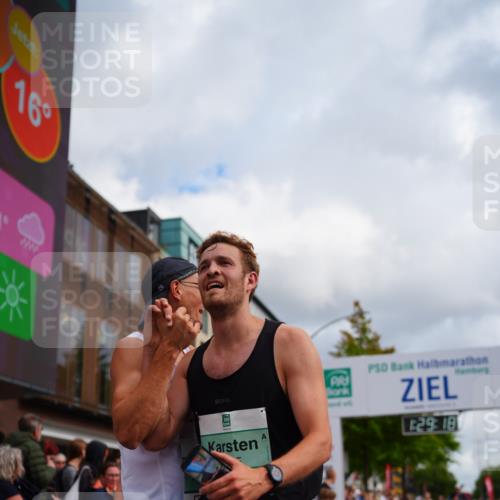 20.09.2026 - PSD Bank Halbmarathon LAZAROV Photography http://msf.ph/oto/10500352 20.09.2026 11:29:18 Ziel 1548, 1572, 2404, 2459, 2975, 4348 meine-sportfotos.de