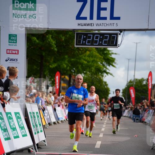 20.09.2026 - PSD Bank Halbmarathon LAZAROV Photography http://msf.ph/oto/10500380 20.09.2026 11:29:27 Ziel 1422, 1548, 2401, 2472, 3519, 4348, 4459 meine-sportfotos.de
