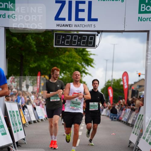 20.09.2026 - PSD Bank Halbmarathon LAZAROV Photography http://msf.ph/oto/10500395 20.09.2026 11:29:29 Ziel 1422, 1548, 2401, 2472, 3519, 3729, 4459 meine-sportfotos.de