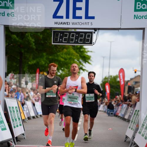 20.09.2026 - PSD Bank Halbmarathon LAZAROV Photography http://msf.ph/oto/10500398 20.09.2026 11:29:29 Ziel 1422, 1548, 2401, 2472, 3519, 3729, 4459 meine-sportfotos.de