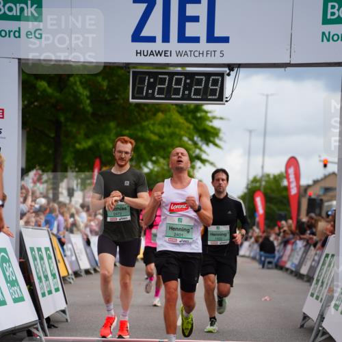 20.09.2026 - PSD Bank Halbmarathon LAZAROV Photography http://msf.ph/oto/10500401 20.09.2026 11:29:29 Ziel 1422, 1548, 2401, 2472, 3519, 3729, 4459 meine-sportfotos.de