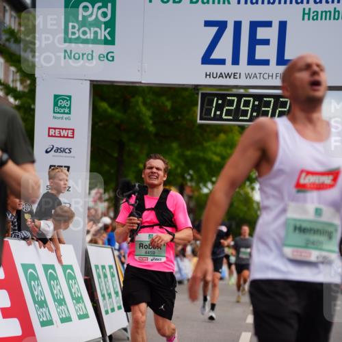 20.09.2026 - PSD Bank Halbmarathon LAZAROV Photography http://msf.ph/oto/10500422 20.09.2026 11:29:31 Ziel 1422, 2401, 2472, 3519, 3699, 3729, 4459 meine-sportfotos.de