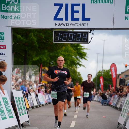 20.09.2026 - PSD Bank Halbmarathon LAZAROV Photography http://msf.ph/oto/10500436 20.09.2026 11:29:33 Ziel 1413, 1422, 2401, 2472, 3138, 3420, 3519, 3699, 3729, 4459 meine-sportfotos.de