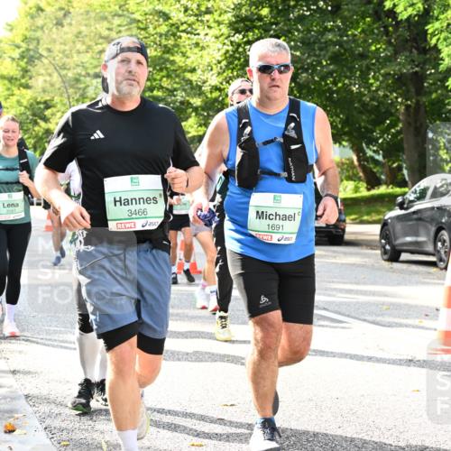 20.09.2026 - PSD Bank Halbmarathon Dr. Thomas Lammeyer http://msf.ph/oto/10500438 20.09.2026 10:52:40 Laufen 3581, 3466, 1691 meine-sportfotos.de