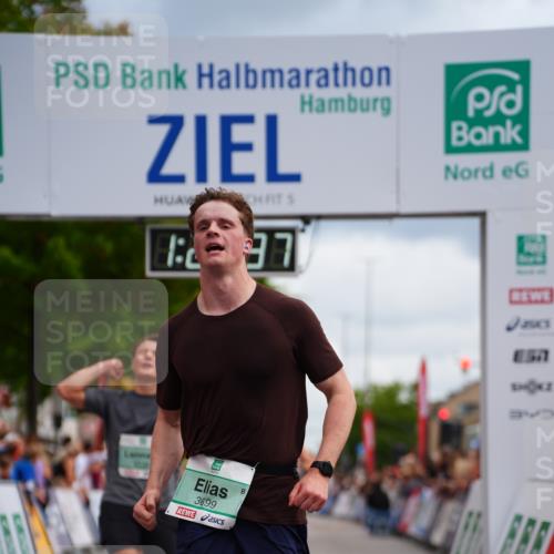 20.09.2026 - PSD Bank Halbmarathon LAZAROV Photography http://msf.ph/oto/10500460 20.09.2026 11:29:37 Ziel 1413, 1422, 2181, 2472, 3138, 3420, 3699, 3707, 3729, 4459 meine-sportfotos.de