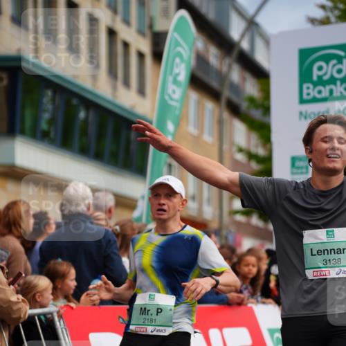 20.09.2026 - PSD Bank Halbmarathon LAZAROV Photography http://msf.ph/oto/10500477 20.09.2026 11:29:40 Ziel 1413, 2181, 2323, 3138, 3420, 3699, 3707, 3729, 4560 meine-sportfotos.de